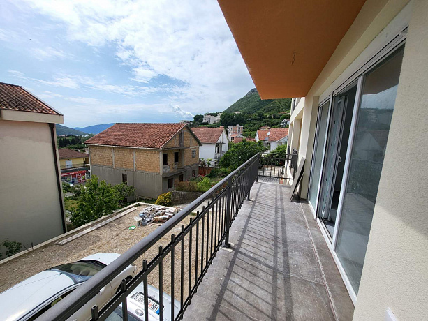 Квартира в Херцег Нови, Дженовичи с двумя спальными комнатами и видом на море